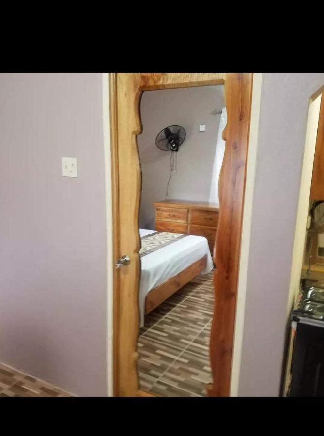 Mesmerize Guest House ปอร์ตอันโตนิโอ ภายนอก รูปภาพ