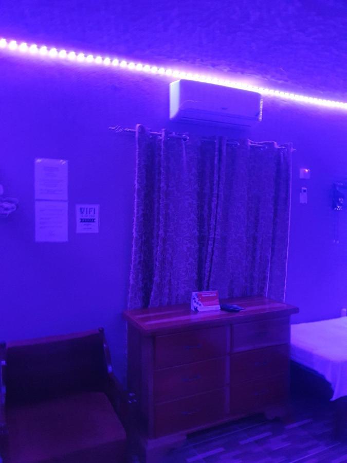 Mesmerize Guest House ปอร์ตอันโตนิโอ ภายนอก รูปภาพ